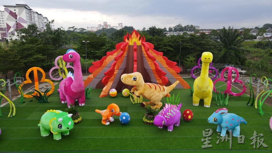 柔： 新马寺新春平安灯会  打造卡通侏罗纪公园 呆萌可爱