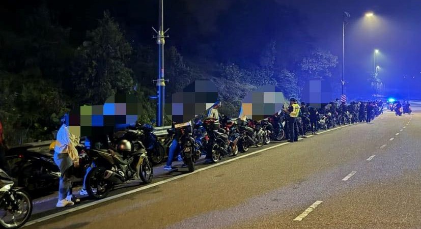 柔：“道路流氓”大扫荡，警方深夜截查226名摩托车骑士