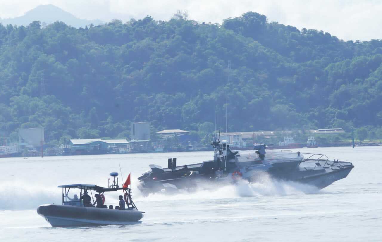 派沙巴加强安保  海军接收4快速拦截艇 