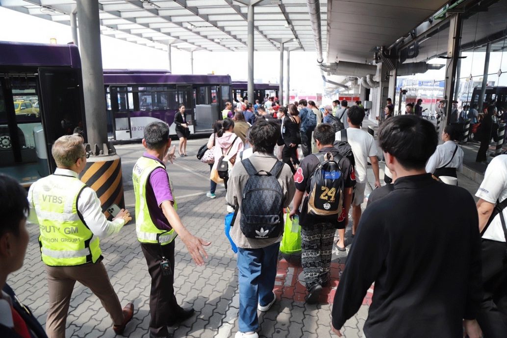 看世界/泰素旺那普机场接驳列车故障 四趟航班延误