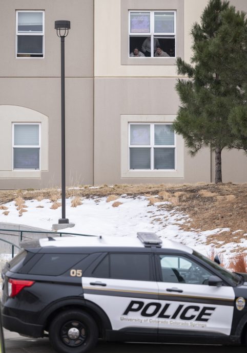 美国科州大学爆枪案 2人宿舍内中枪身亡 警方展开谋杀调查