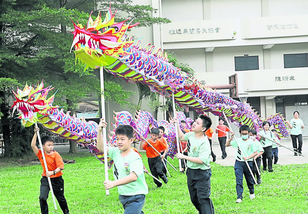 新年专题：班A舞龙队