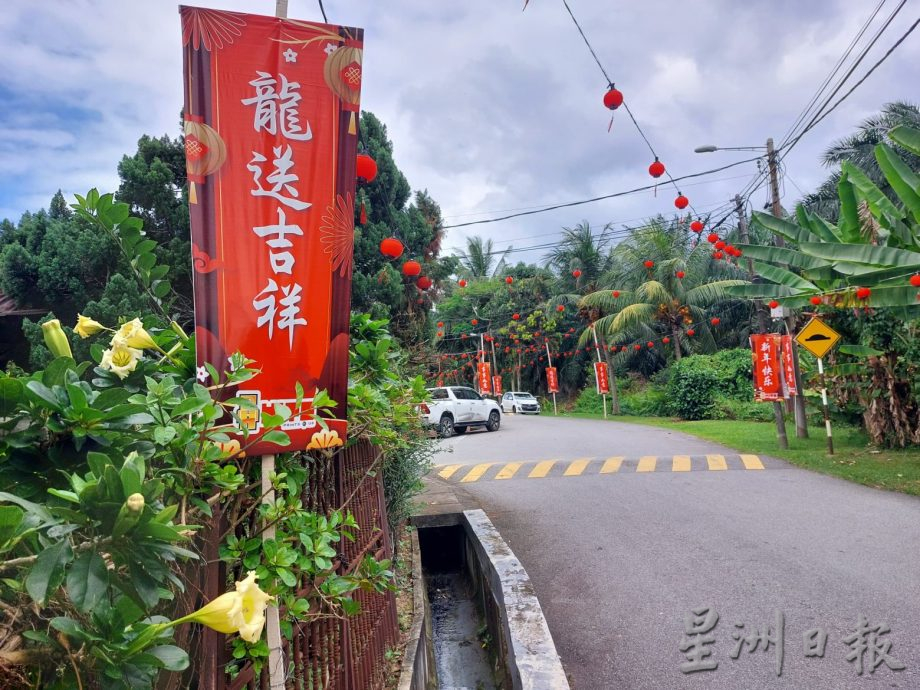 望万花园在过去20多年依然坚持著年景布置