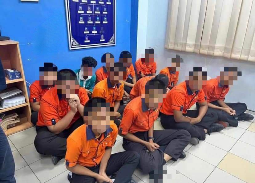 13同学将他打死！学院生被怀疑偷RM85横尸宿舍