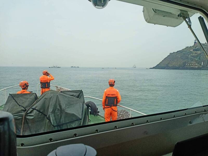 中国渔船金门外海翻覆 2死2失踪2获救