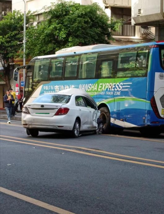 广州房车闹市乱冲撞 11人伤 司机被捕