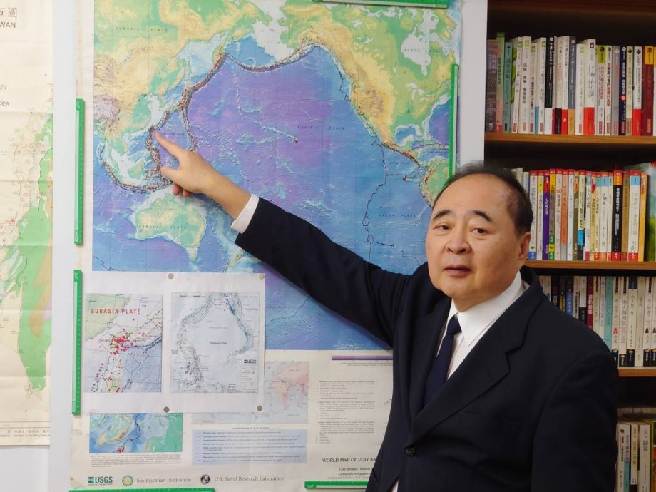 日本海底惊现26公尺断层崖　恐掀311式地震 海啸高达30公尺