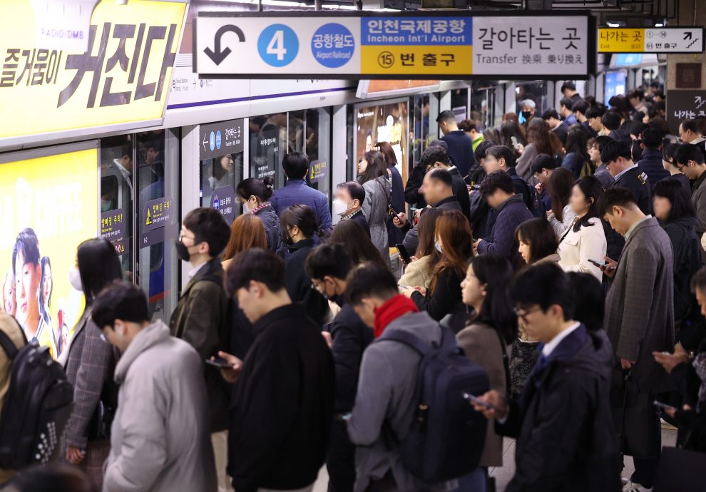 看世界/今起罢工 首尔近98%巴士停运