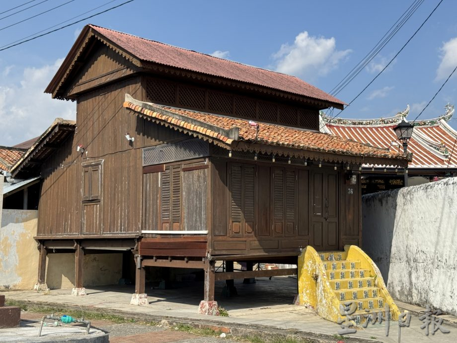 （古城封底主文）《用眼睛去旅游》：观音亭街