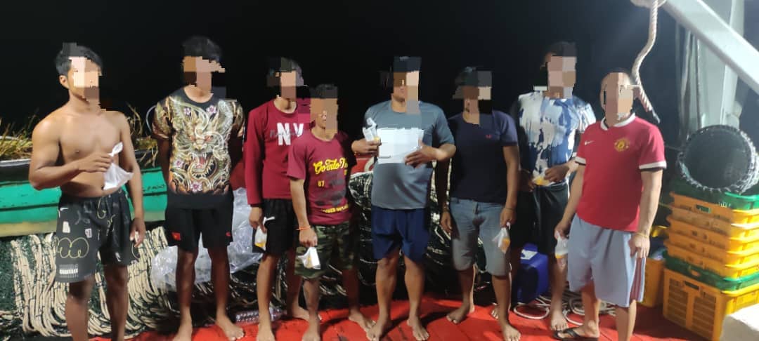 （已签发）柔：渔船11员工被扣查，尿检皆不过关