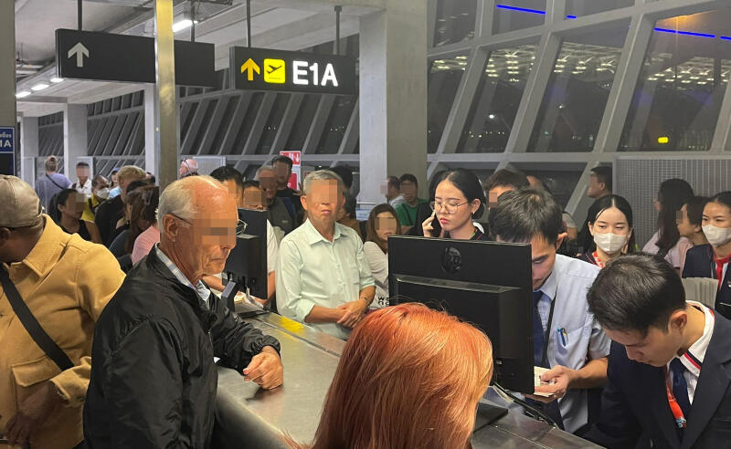 （已签发）柔：狮城二三事：捷星曼谷飞新班机延误24小时，161乘客滞留机场逾12小时