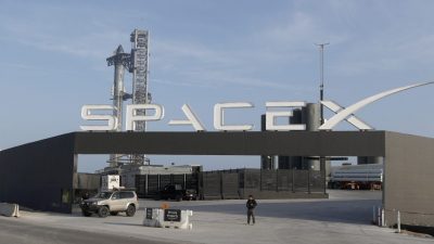 SpaceX星舰火箭第3次试射  美联邦航空总署开绿灯