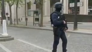 传男子携带爆炸物 进入伊朗驻巴黎领事馆
