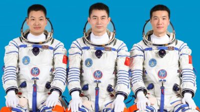 中国神十八瞄准周四晚发射 太空人乘组均为“80后”