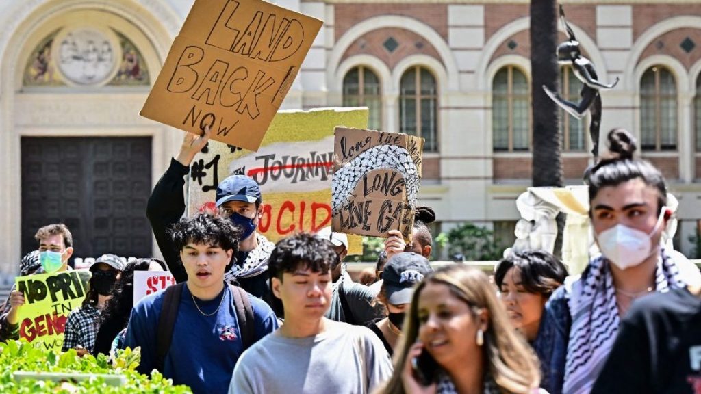 南加州大学亲巴抗议 93人因非法侵入校园被捕