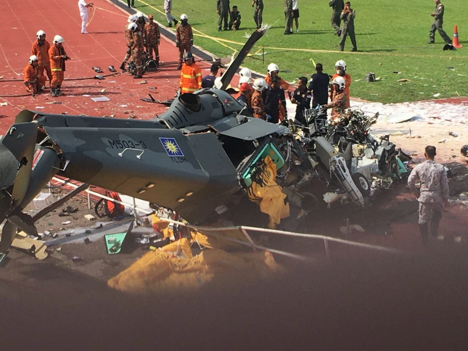 对直升机坠毁10海军罹难感悲痛 安华指示国防部彻查