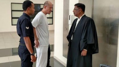 新加坡籍推销员承认2项拥毒罪名 分别被判坐牢11年及2年 打鞭10下