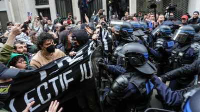 巴黎政治学院爆援巴示威   美校园反战示威蔓延50校近600人被捕