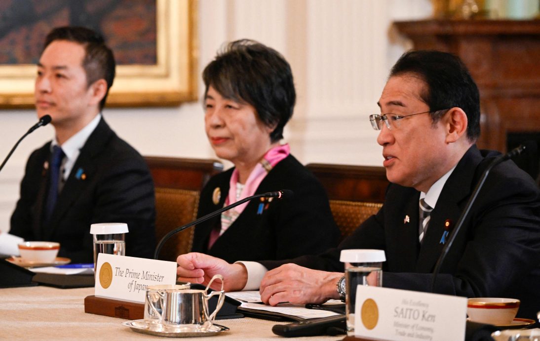 日本发表年度外交蓝皮书 5年来首次提及中日战略互惠关系