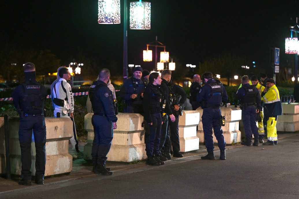 法国波尔多市发生持刀袭击事件致1死1重伤
