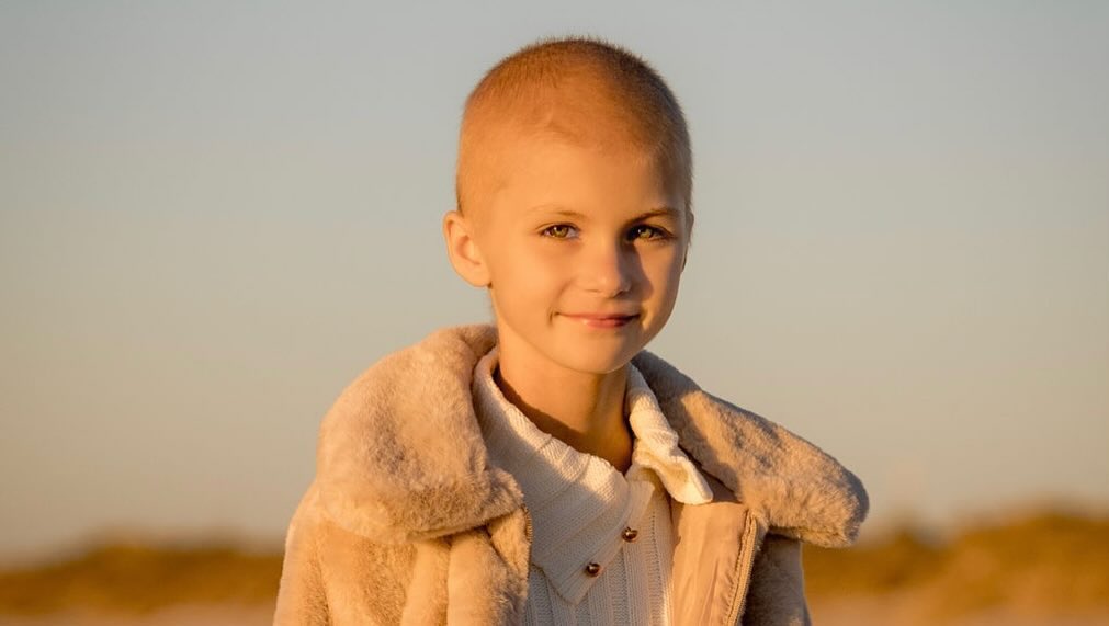 泰莱2月才暖送《22》礼帽 9岁脑癌女童辞世