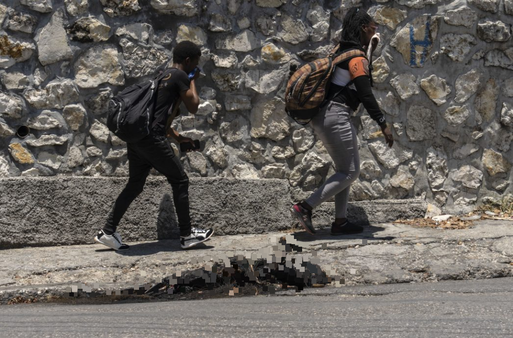 海地首都传爆炸声！黑帮又发动攻击　总统府附近惊传枪响