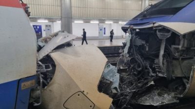 首尔车站列车追撞出轨4伤　287名乘客吓坏