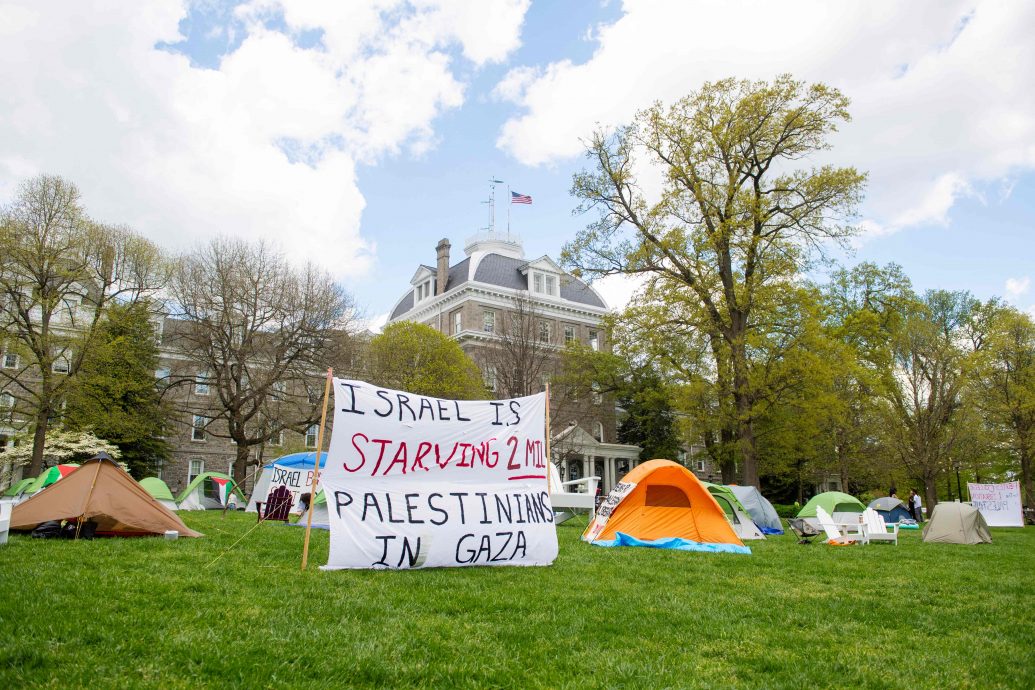 美国大学亲巴勒斯坦抗议活动升级 众院议长暗示国民警卫队或介入