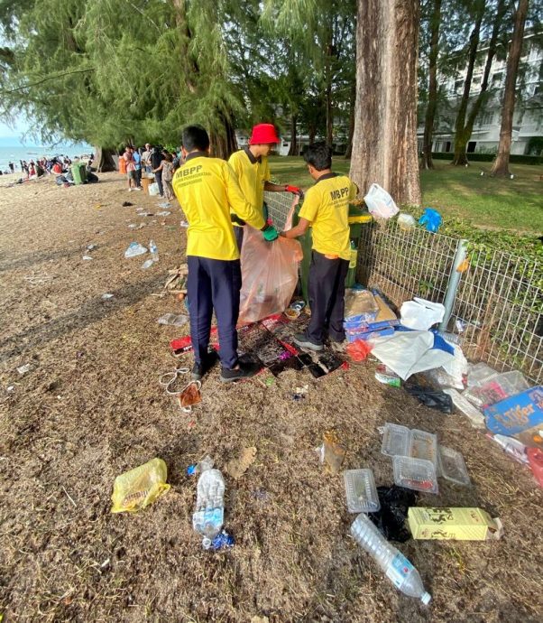 节庆狂欢留下垃圾滩 槟岛市厅：明年执法开罚