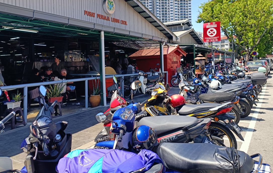 （大北马）七条路巴刹晋身美食旅游热点　王宇航市政厅把脉改善巴刹方案