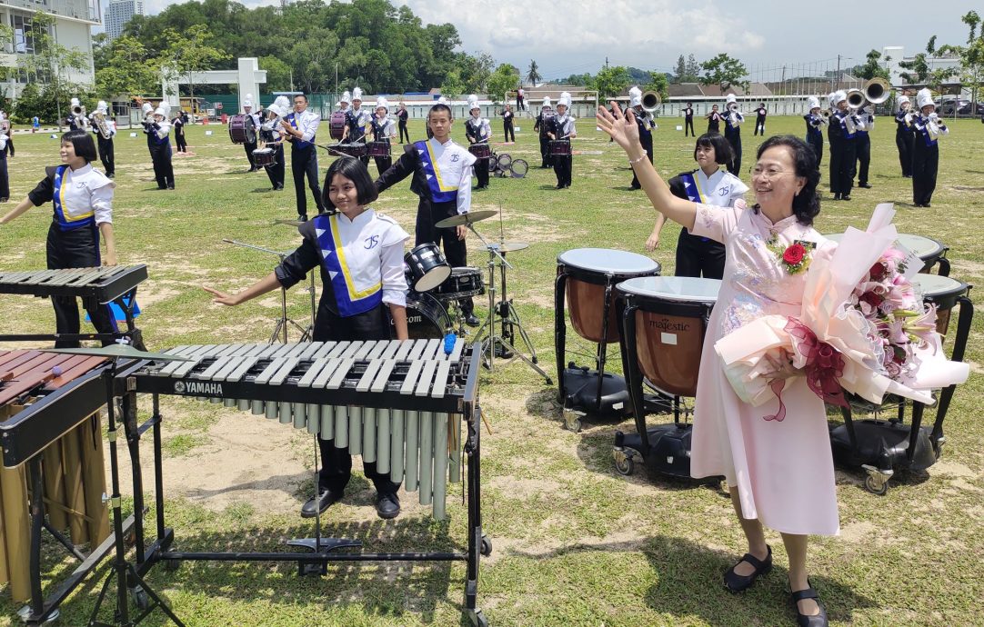 （大北马）日新校长洪贵蕊荣休会