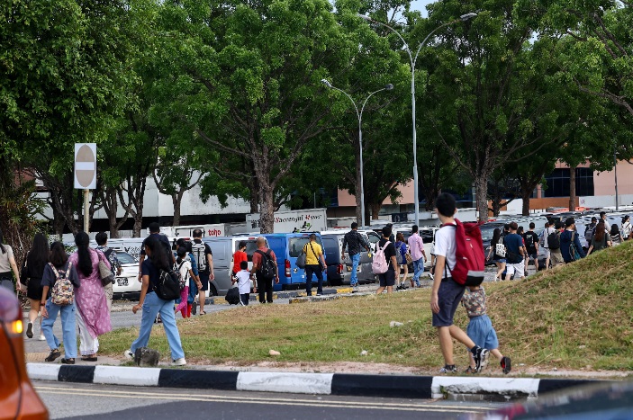 （已签发）全国：耶稣受难日长周末 狮城近230万人次通关陆路关卡