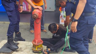 视频 | 横行诗巫市区近两年 闹市砸酒瓶失常男被捕