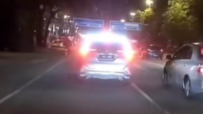 视频 | 轿车改装车灯 网民问JPJ：有违法吗？