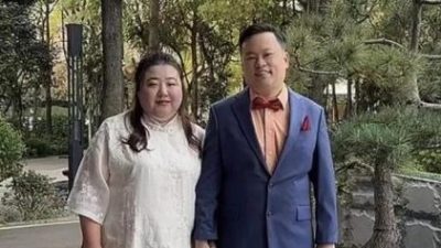 41岁孔庆翔放闪第3任妻子  甜庆结婚1周年