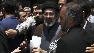63歲伊朗總統墜機罹難 接班人可能是他