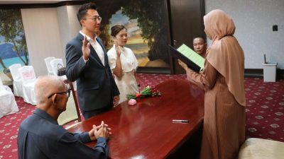 全民党彭亨州主席谢东成 浴佛节注册结婚