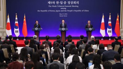 中日韩领导人会议登场   李强：是三国关系重启
