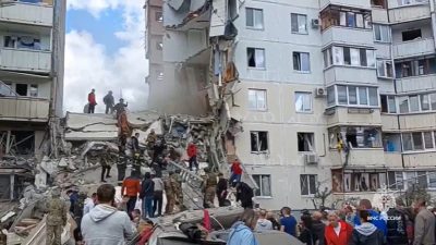 乌导弹袭俄边境城市 公寓倒塌酿7死15伤