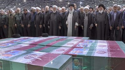 总统莱希葬礼  伊朗最高领袖哈梅内伊主持
