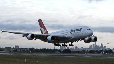 停飞仍卖数千张机票 澳航遭重罚3.1亿