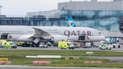 卡塔尔航空客机遇严重气流  10多人受伤