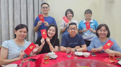 峇眼拿督5所中学教师用心教导 越来越多华裔子弟报考华文