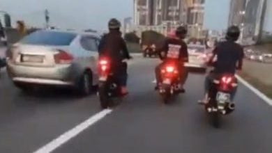 摩托成群追车 1骑士摔车 网民：追车一时爽！