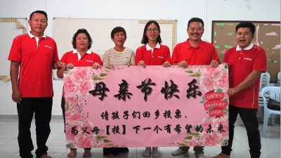 新古毛补选 | 6村村长拍视频 吁游子回乡投票