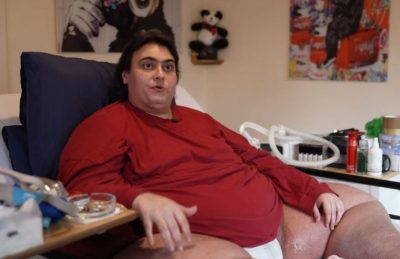 英国最胖男子病逝| 317公斤塞不进X光机  曾险被医生送动物医院