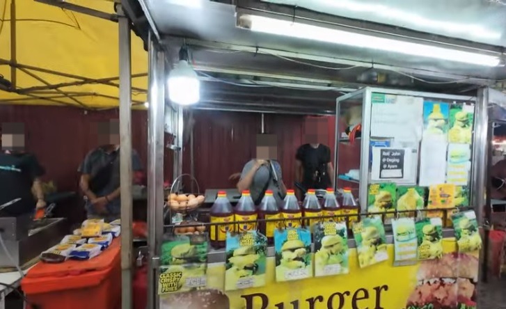 视频|外劳街头卖Ramly汉堡惹议 竟称“这里不属于大马人了！”