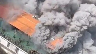 视频︱广州十三行  一服装批发市场起火