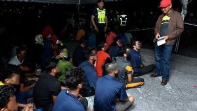 霹移民局展取缔行动  捕23非法外籍男女
