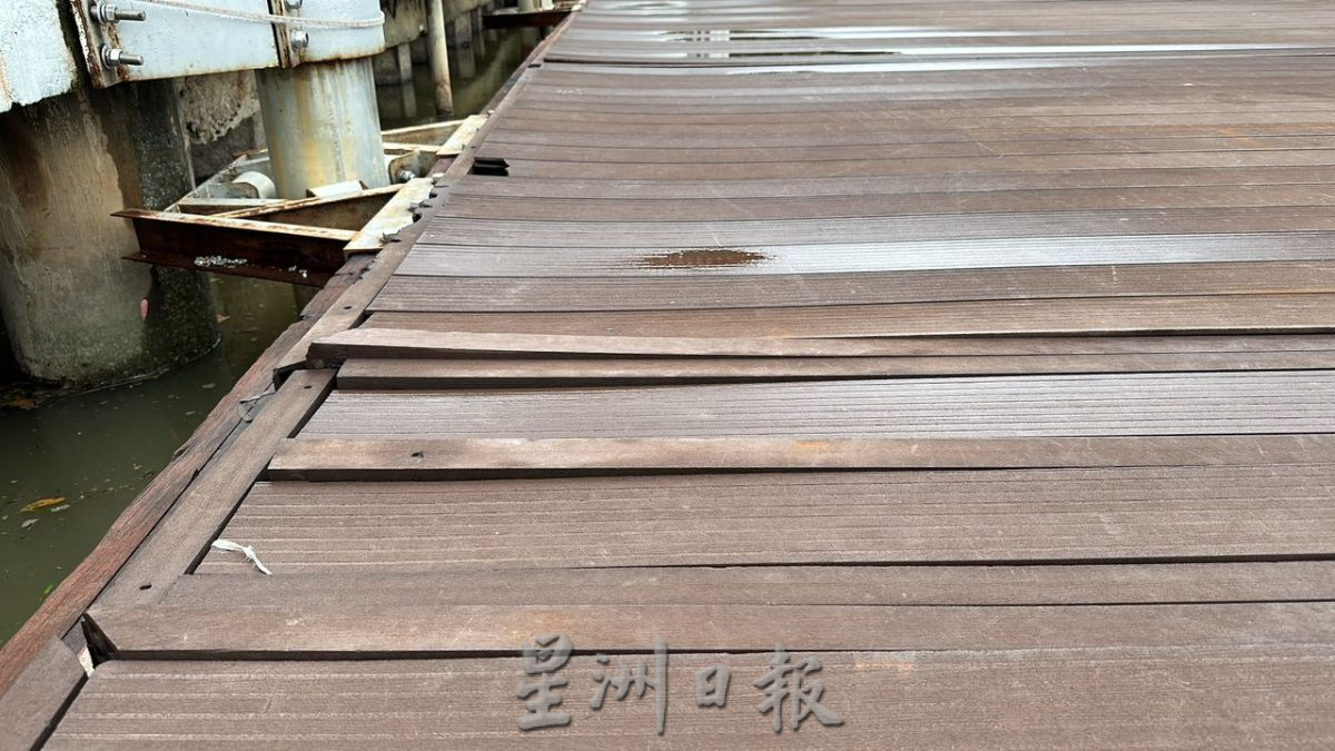 （古城封面主文）PPSPM大厦码头柱子现裂痕洋灰脱 刘志俍促检查安全性